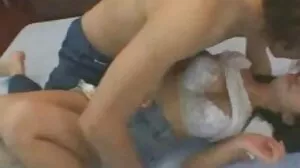 خوبصورت لڑکیوں کے موسم خزاں آتا ہے بیکار سے پہلے سپر بو بو