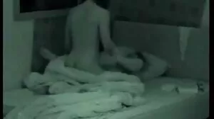 خوبصورت لڑکی کے ساتھ میں نے جعلی