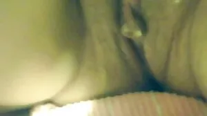 Petite نوعمر Kenzie کی Reeves کرتا ہے 180 مشکل مقعد سے پہلے XXX