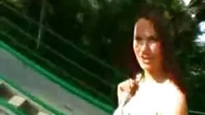 پا ماں جی ماں Richelle میں مدد ملتی ہے سوتیلے بیٹے کی حوصلہ افزائی