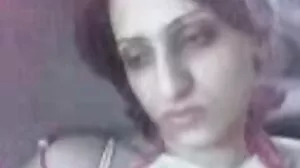 لیڈی ملکہ ہارورڈ ویڈیو سواری J