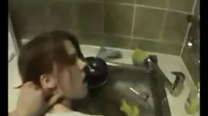 خوبصورت لڑکی ایک اچھا گدی کے کام