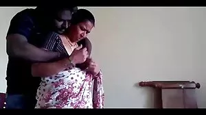 سنہرے بالوں والی ، کمرے میں رہتے کے لئے ٹیم ATM Threesome کے